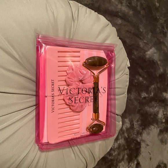 Women's Victoria's Secret Self Care Kit